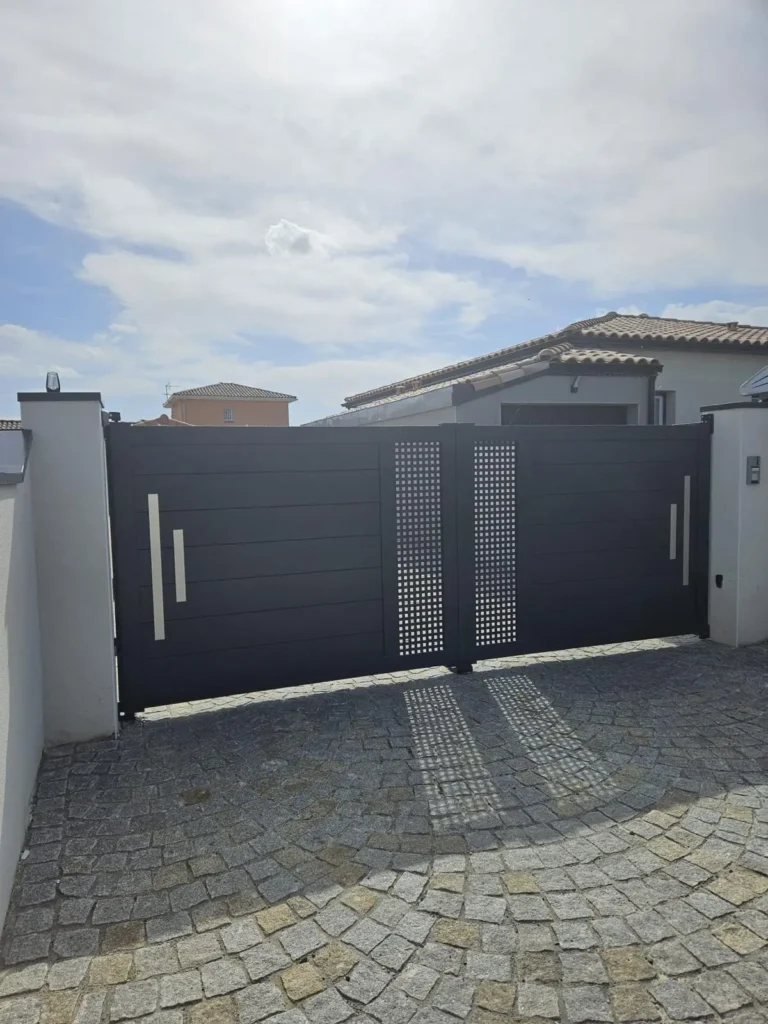 Portail en aluminium a Muret