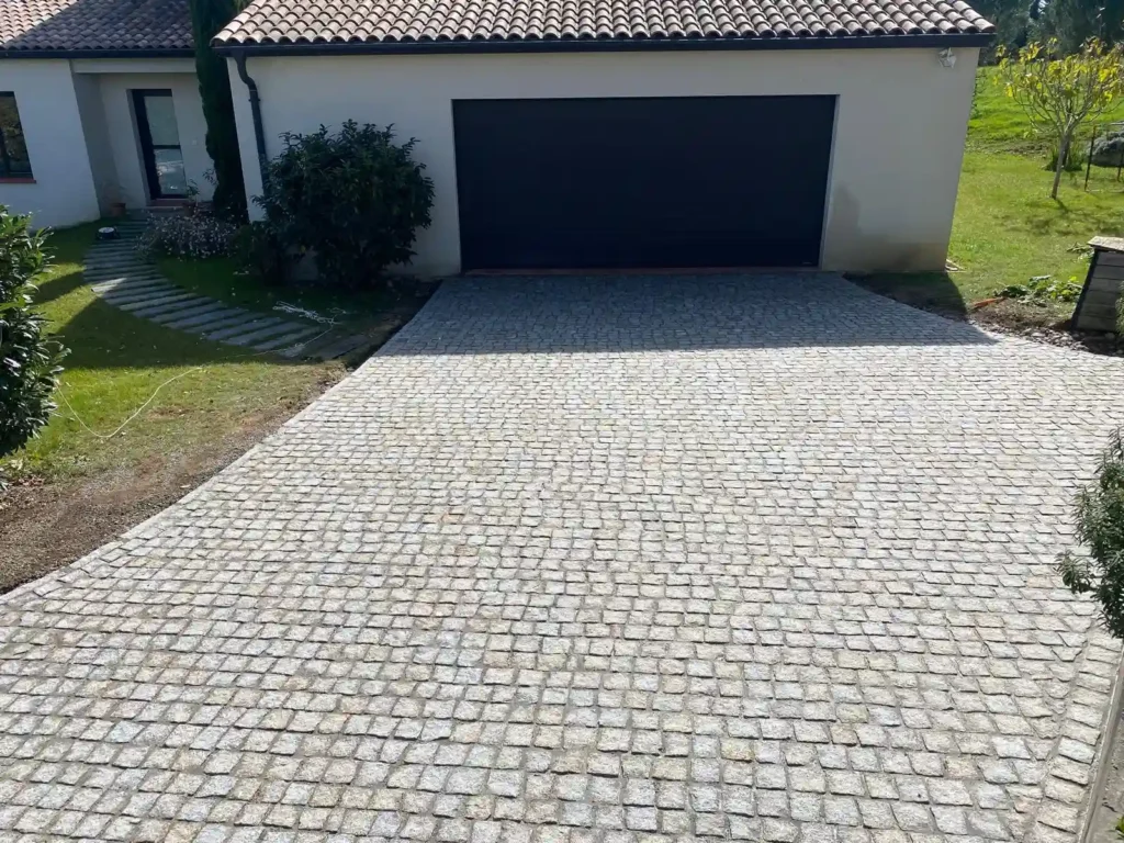 amenagement acces garage paves granit