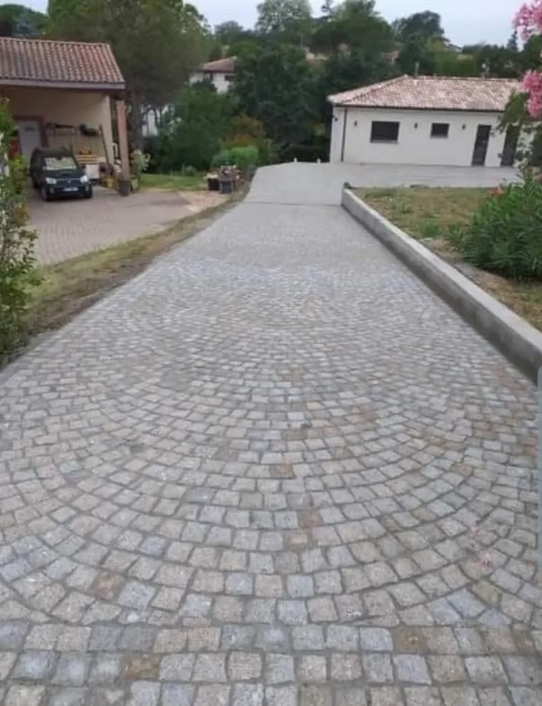 pose de paves granit